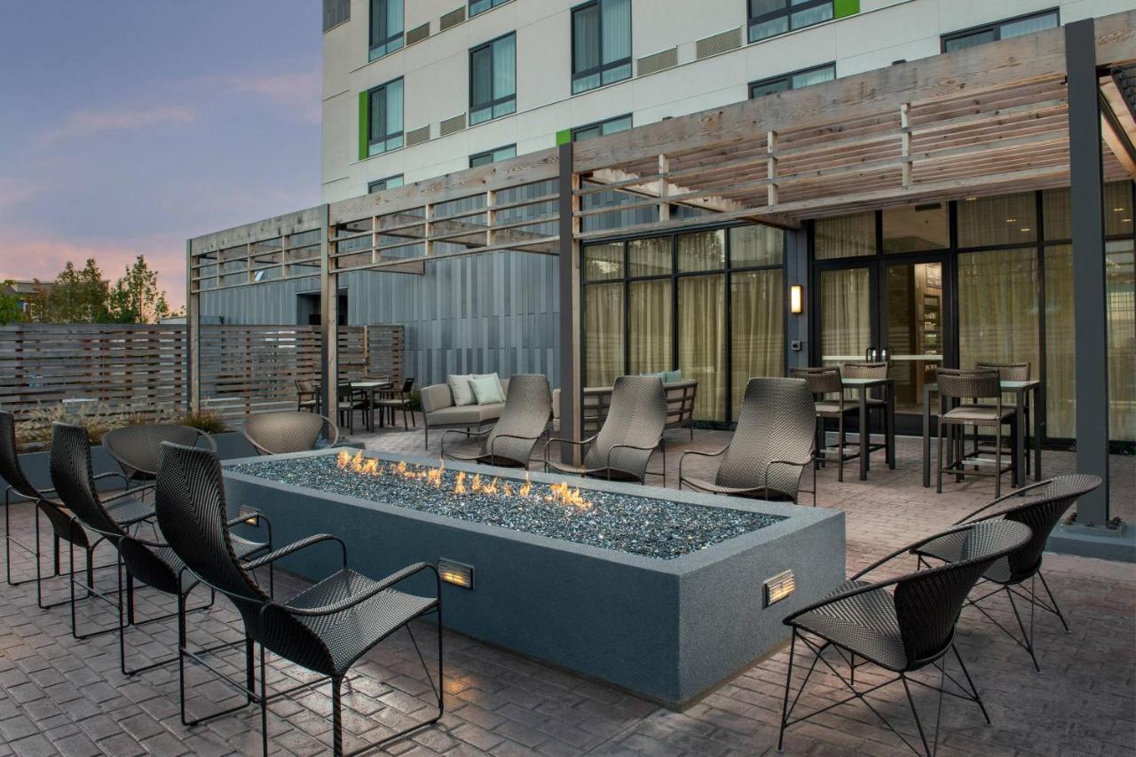 Courtyard Portland East Fairview Exterior foto